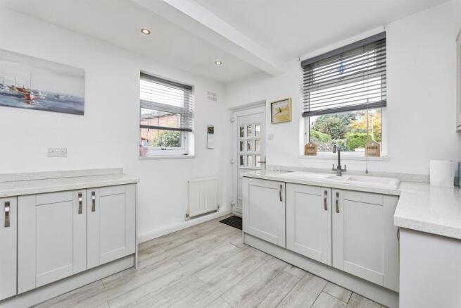 3 bed Detached Bungalow for sale Image 10
