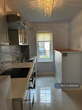 1 bed Flat to rent Image 7