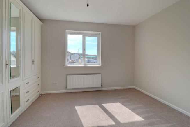 Bedroom 1.jpg