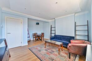 Flat 3, Mytre Court, John's Mews, London WC1N 2PA