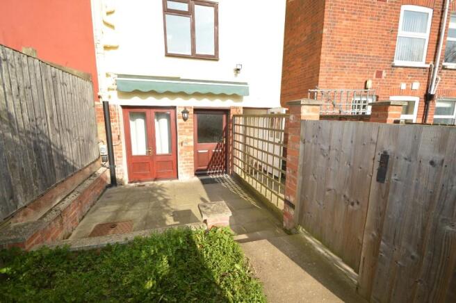 Annexe courtyard