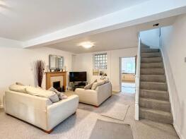 6, Box Terrace, Coytrahen, Bridgend CF32 0DW