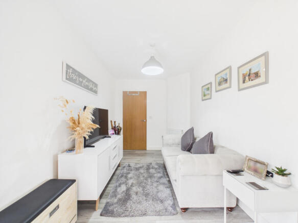 4 bed Detached for sale Image 12