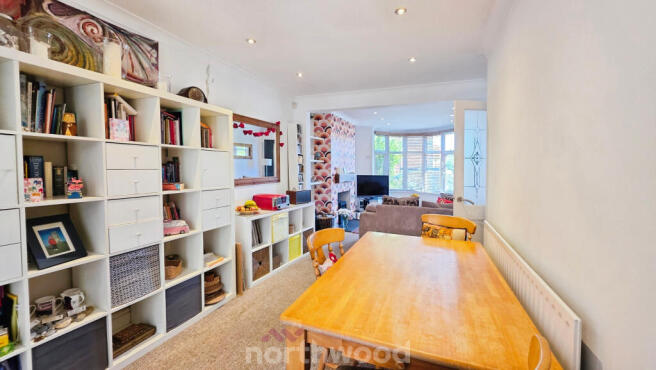 3 bed Semi-Detached for sale Image 4