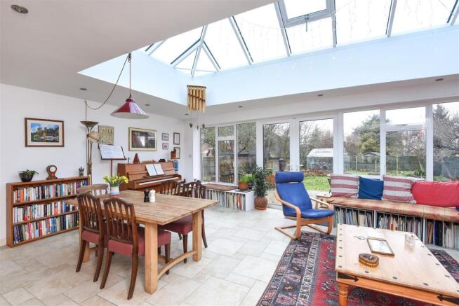 kitchen/dining/family room.JPG