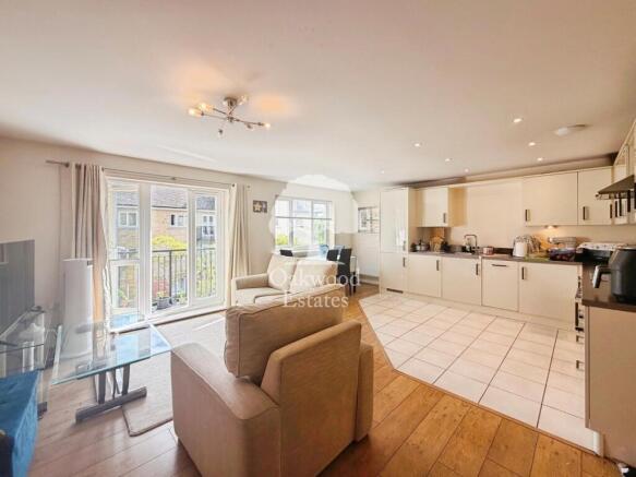 Lounge/ Kitchen