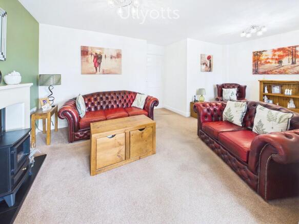 3 bed Semi-Detached for sale Image 4