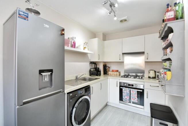 2 bed Semi-Detached for sale Image 5