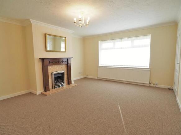 Sizeable Living Room 450