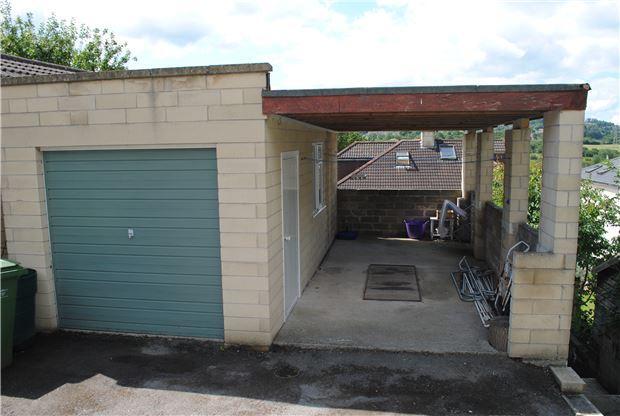 Garage & Carport
