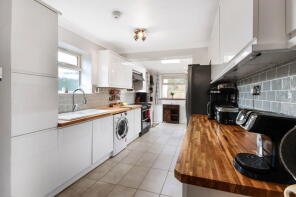 195, Coombfield Drive, Dartford DA2 7LF