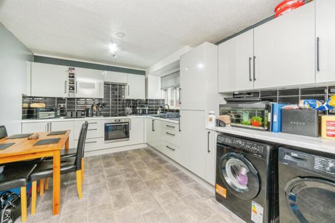 Refitted Kitchen Diner: