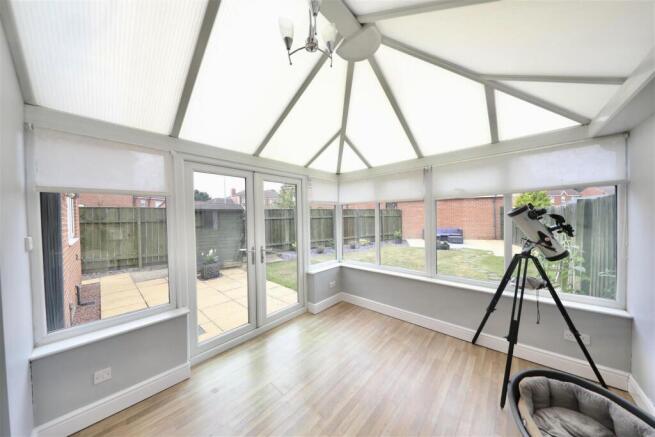 3 bed Semi-Detached for sale Image 9