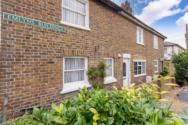 20 Emlyn Buildings, Brocas Street, Eton SL4 6BP