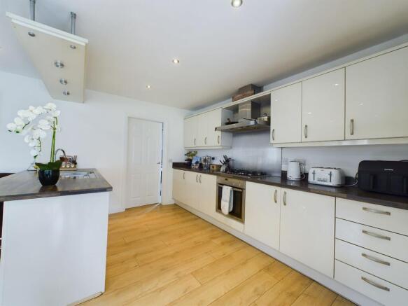 KITCHEN/ LIVING/ DINER