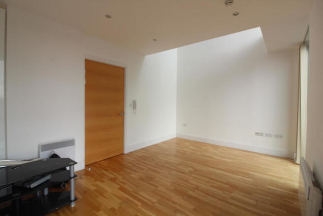 Lounge T202509121646.jpg