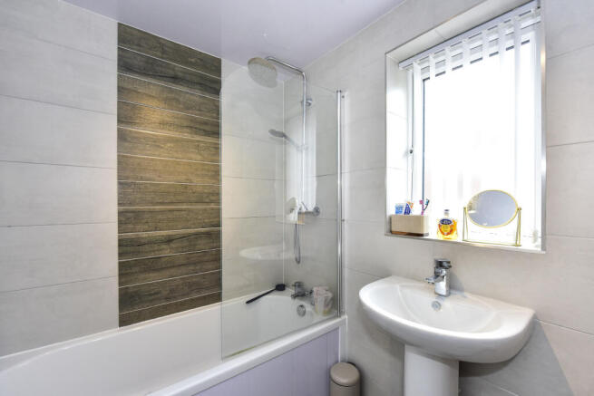 3 bed Terraced for sale Image 12