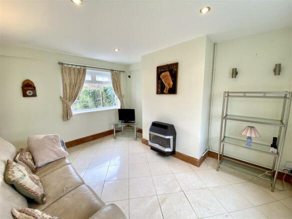 SITTING ROOM