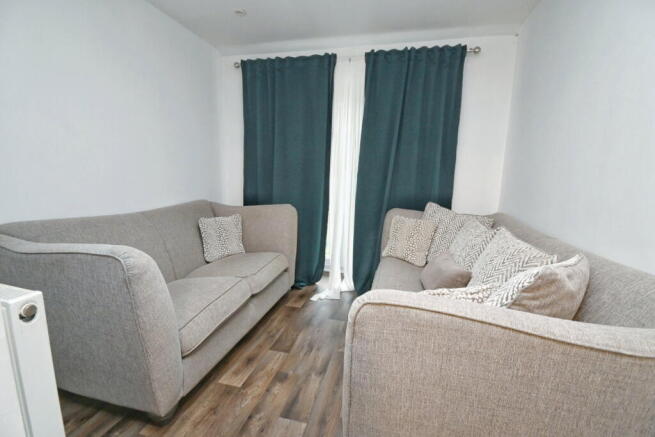2 bed Terraced for sale Image 6