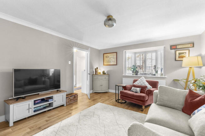 14 Stapleton Close, SL7 1TZ (LOW RES)-8