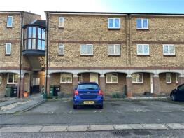 8, Woodstock Crescent, Laindon, Basildon SS15 6LG