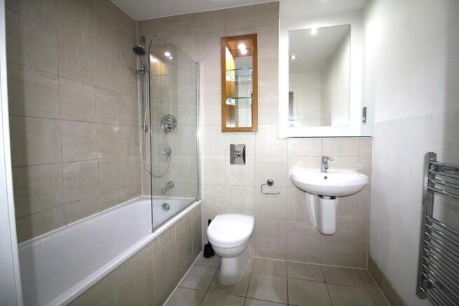 1 bed Apartment to rent Image 9