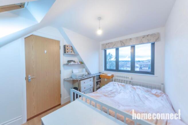 Bedroom (Upper Level)