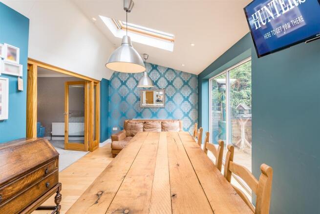 KITCHEN -DINER