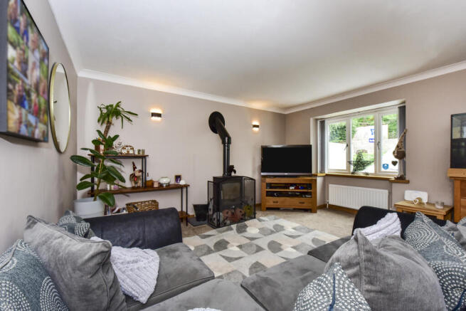 4 bed Detached for sale Image 5