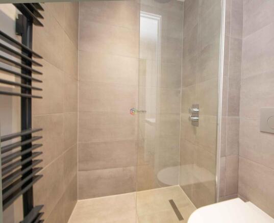 2 bed Duplex for sale Image 10