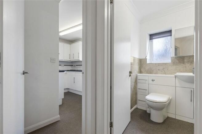 Kitchen/Bathroom