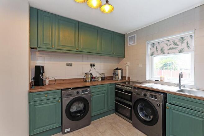 3 bed Semi-Detached for sale Image 4