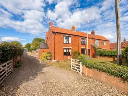 Main Street, Hougham, NG32