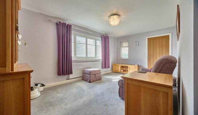Lounge to Front