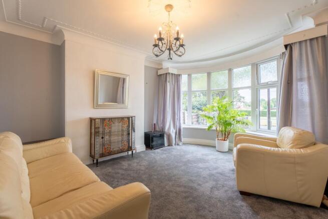 3 bed Semi-Detached for sale Image 4