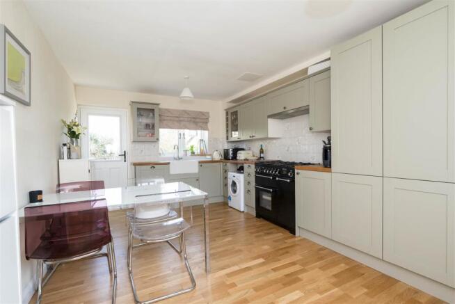 Kitchen/Breakfast Room