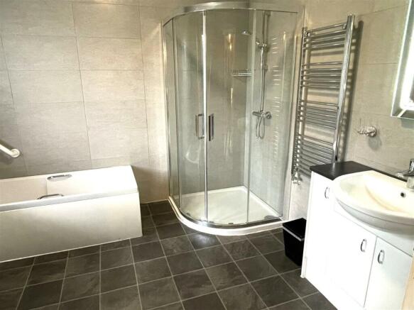 Ground Floor Bathroom.JPG