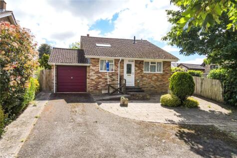 Daneswood Road, New Milton, Hampshire, BH25