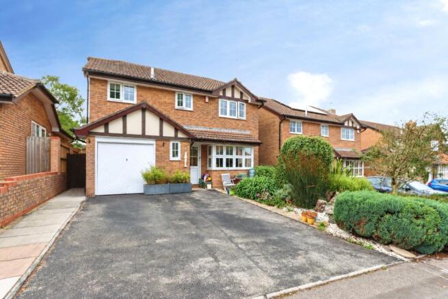 4-bed detached on Pilsdon Drive, Canford Heath, Poole, Dorset, BH17, £550,000