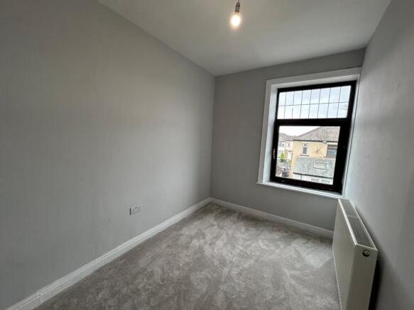 2 bed Terraced to rent Image 11