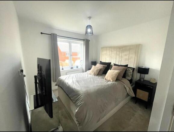3 bed Semi-Detached for sale Image 11