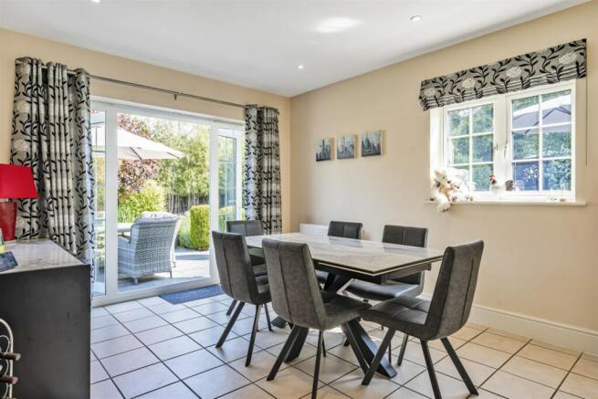 Kitchen / Breakfast 