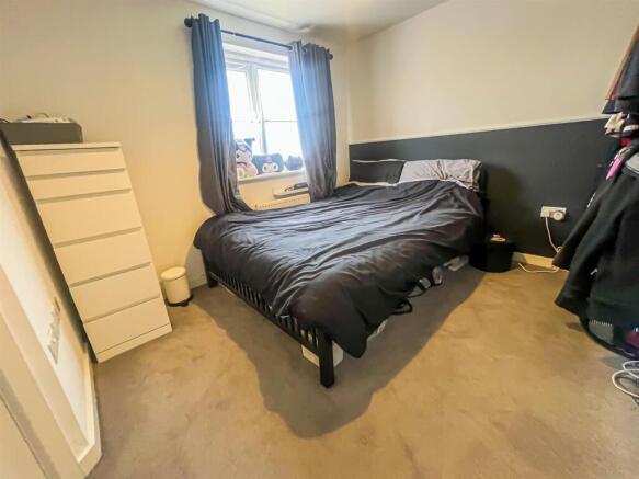 3 bed Semi-Detached for sale Image 5