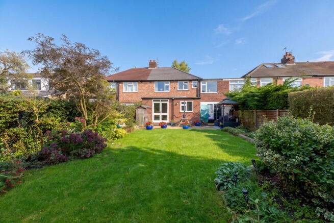 Whitbarrow Road, Lymm, WA13 9AY photo 4