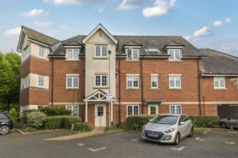 11 Wycombe House, Wellesbourne Road, High Wycombe