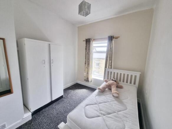 2 bed Terraced to rent Image 8
