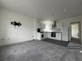 Flat A, 103, Southlands Road, Bromley BR2 9QT