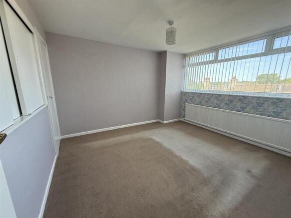 2 bed Semi-Detached for sale Image 11