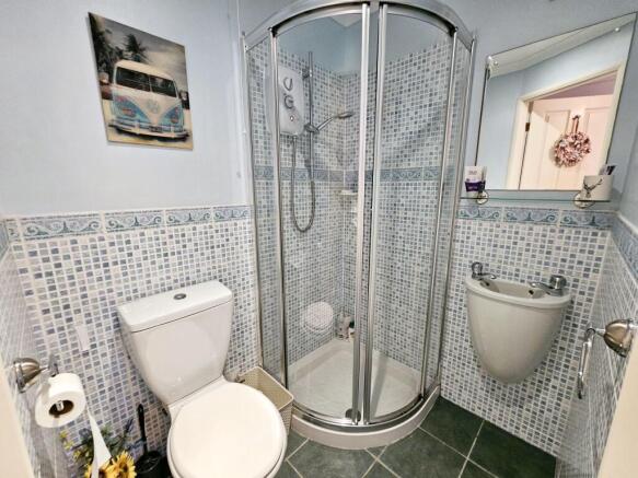 4 bed Detached for sale Image 12