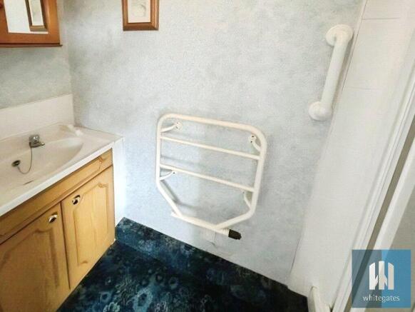 4 bed Detached to rent Image 10